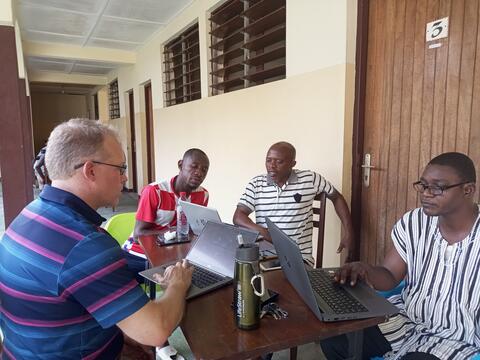 Equipe téké-tyee à Mvouela 